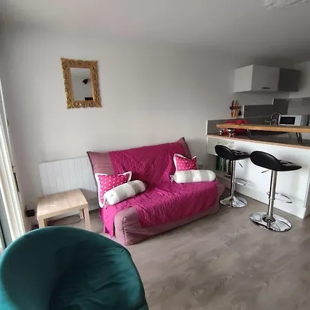 4-5person. Avec Piscine Cote Richelieu Apartamento